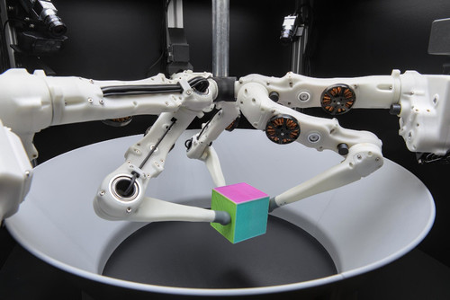 Benchmarking Offline Reinforcement Learning on Real-Robot Hardware